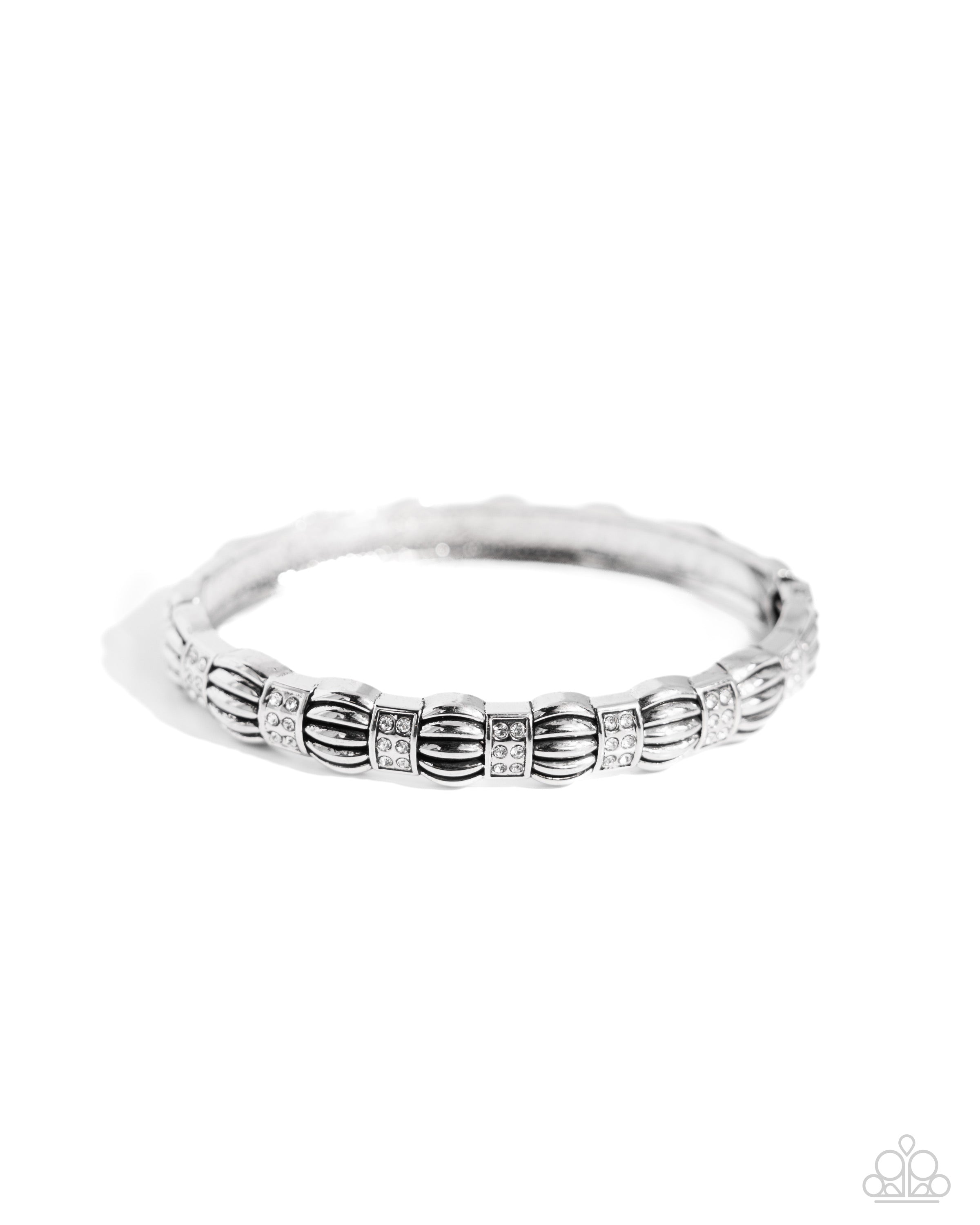 Metro Reverie - White