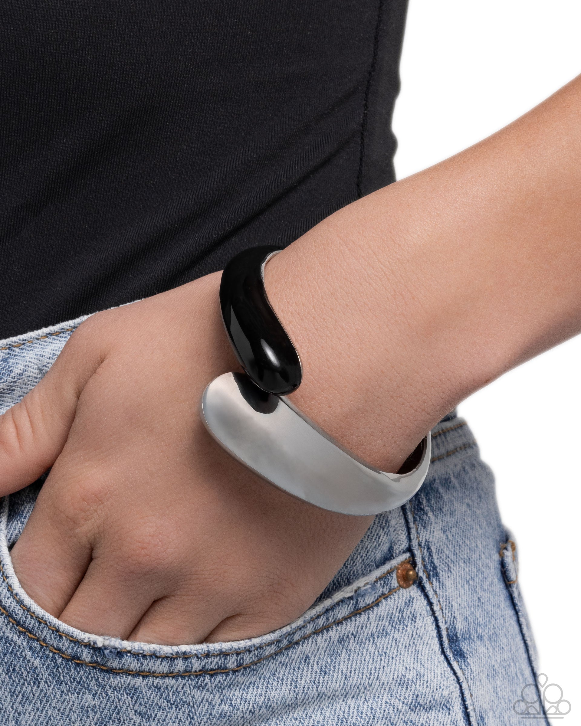 Painted Partner - Black