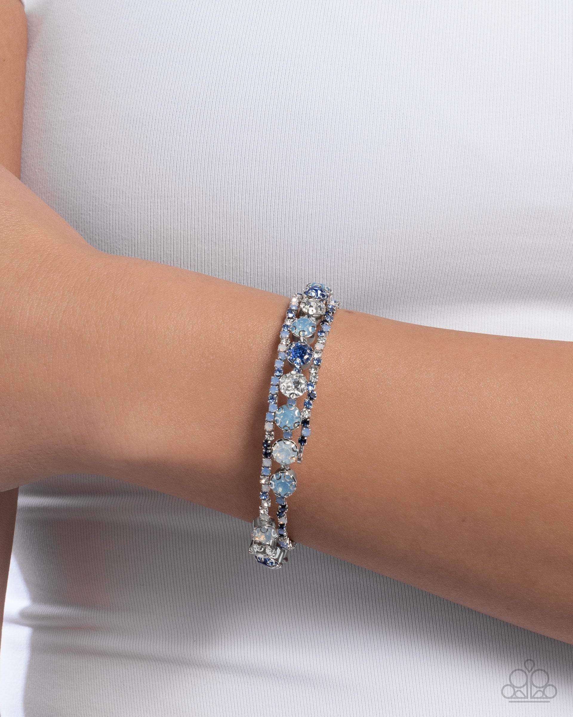 Shimmery Sample - Blue