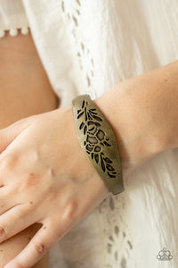 Fond of Florals - Brass